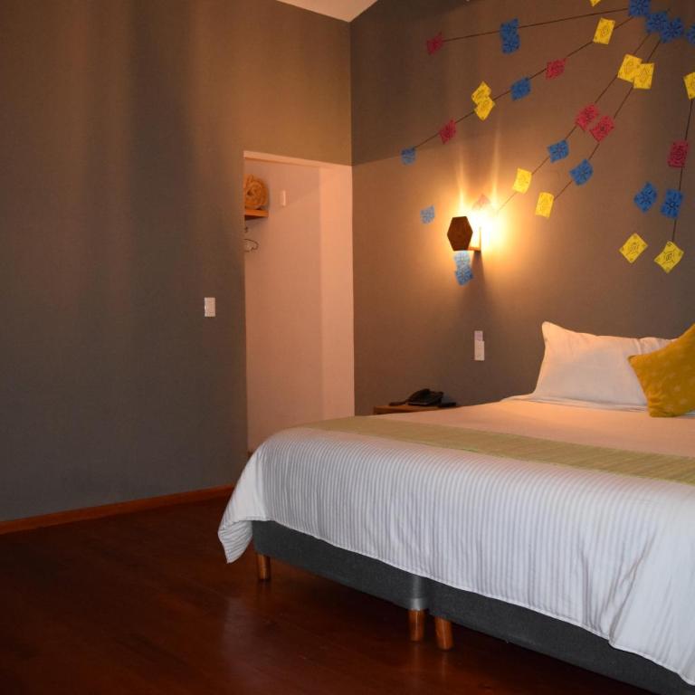 Gran Barrio - Deluxe King Room - 17