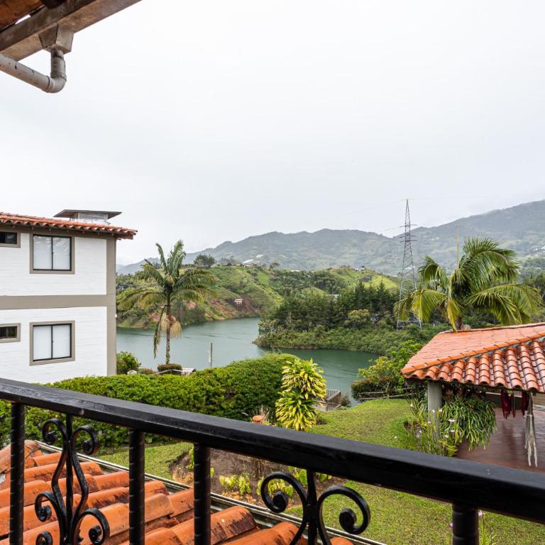 Soy Local Guatape - Casa de 5 dormitorios - 16