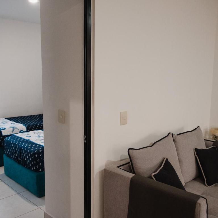 Amplio, hermoso, cómodo depa en Mazatlán - Three-Bedroom Apartment - 55