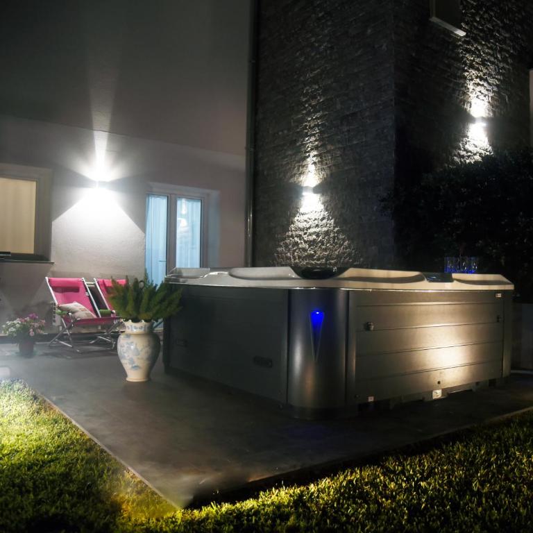 Villa Deluxe con Idromassaggio - Three-Bedroom Villa - 38