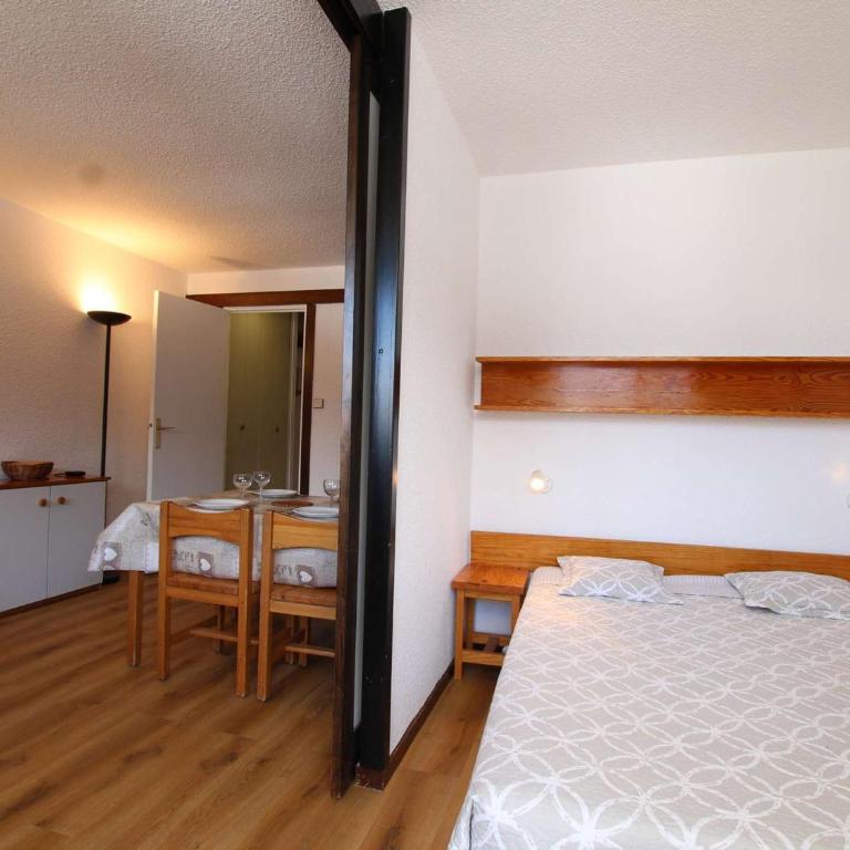 Studio coin nuit 4 pers, balcon sud-ouest, Serre-Chevalier - FR-1-330E-55 - Appartement (4 Adultes) - 13