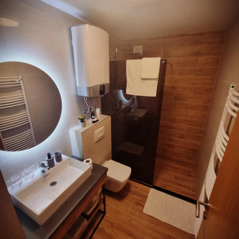 Old School Apartments - Deluks Studio - 11