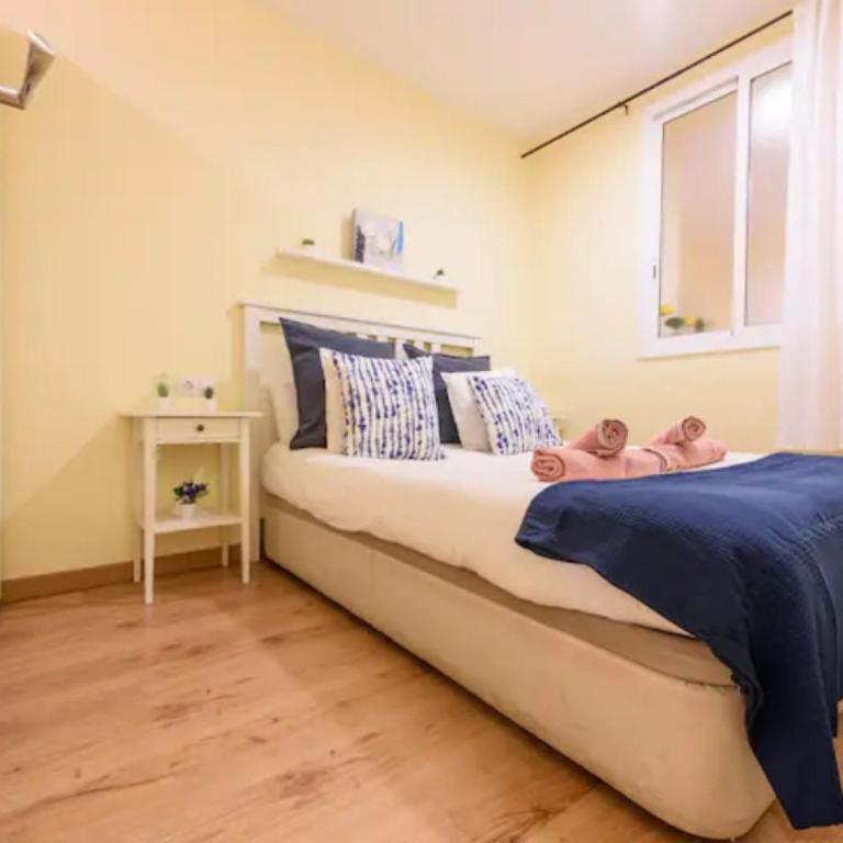 RamblasRentals Chic & Spacious Flat Pool Table 15M Ramblas - Parking - Wifi - Deluxe Apartment - 40