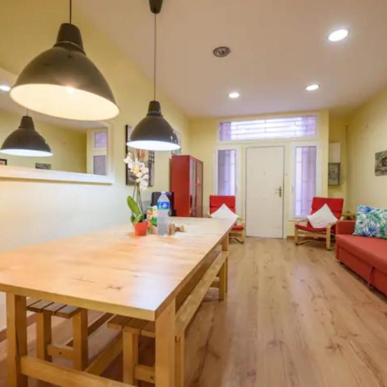 RamblasRentals Chic & Spacious Flat Pool Table 15M Ramblas - Parking - Wifi - Deluxe Apartment - 34