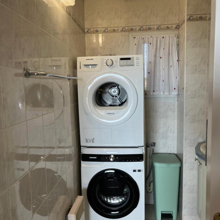 Mandana - Three-Bedroom Apartment - 12