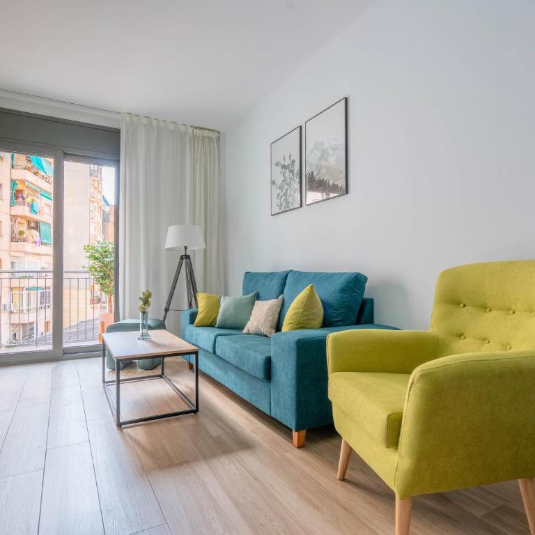 Limehome Barcelona Carrer de Besalú 90 - estancia temporal - Two-Bedroom Apartment with Balcony - 14
