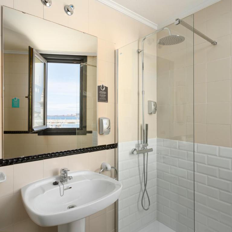 Alda Pasaje - Habitación Doble Estándar con vistas al mar - 1 o 2 camas - 6