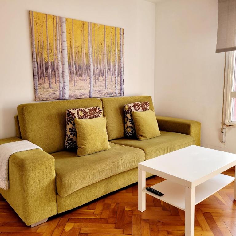 PISO CERCA DE LA CIUDAD MONUMENTAL - Apartamento de 2 dormitorios - 2