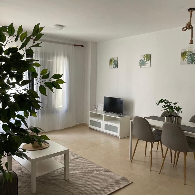 Increíble apartamento en pleno centro de Arrecife con parking privado - Two-Bedroom Apartment - 9