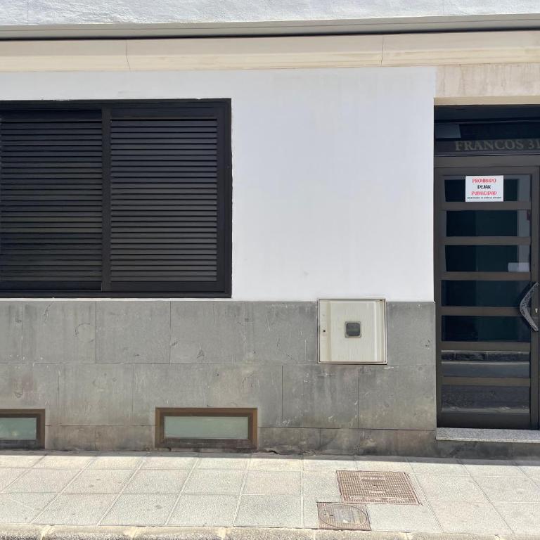 Increíble apartamento en pleno centro de Arrecife con parking privado - Two-Bedroom Apartment - 22