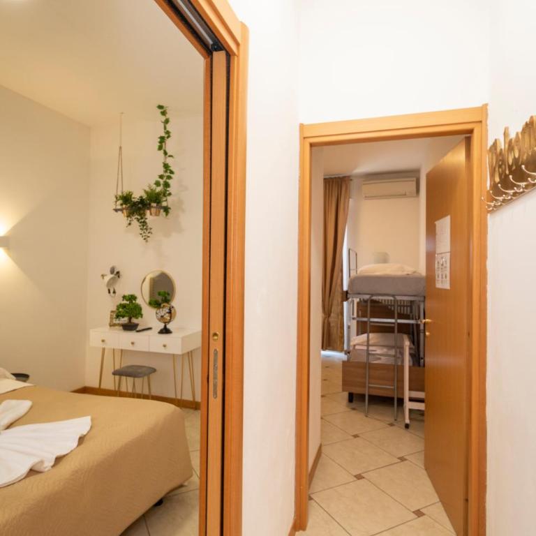 Vitti's Home Verona 3 - Camera Quadrupla con Bagno - 12