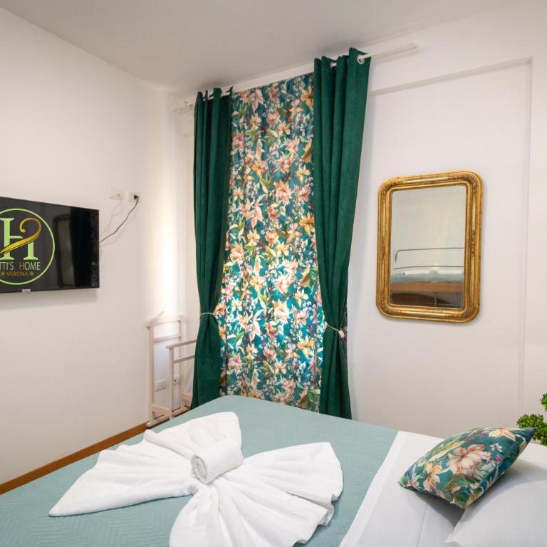 Vitti's Home Verona 3 - Camera Quadrupla con Bagno Privato - 17