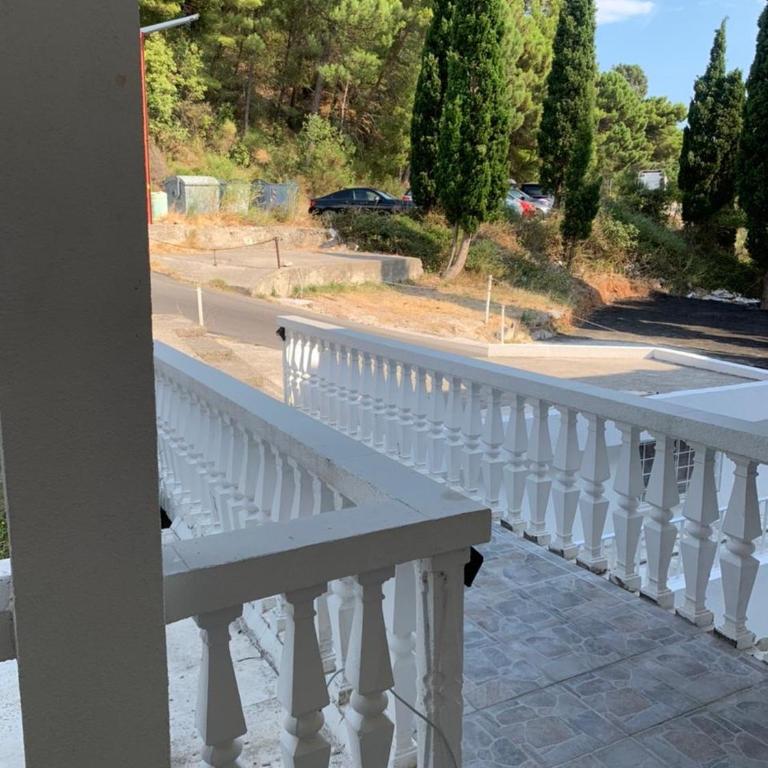 Apartman Drago Sveti Stefan - Apartman sa Pogledom na More - 3