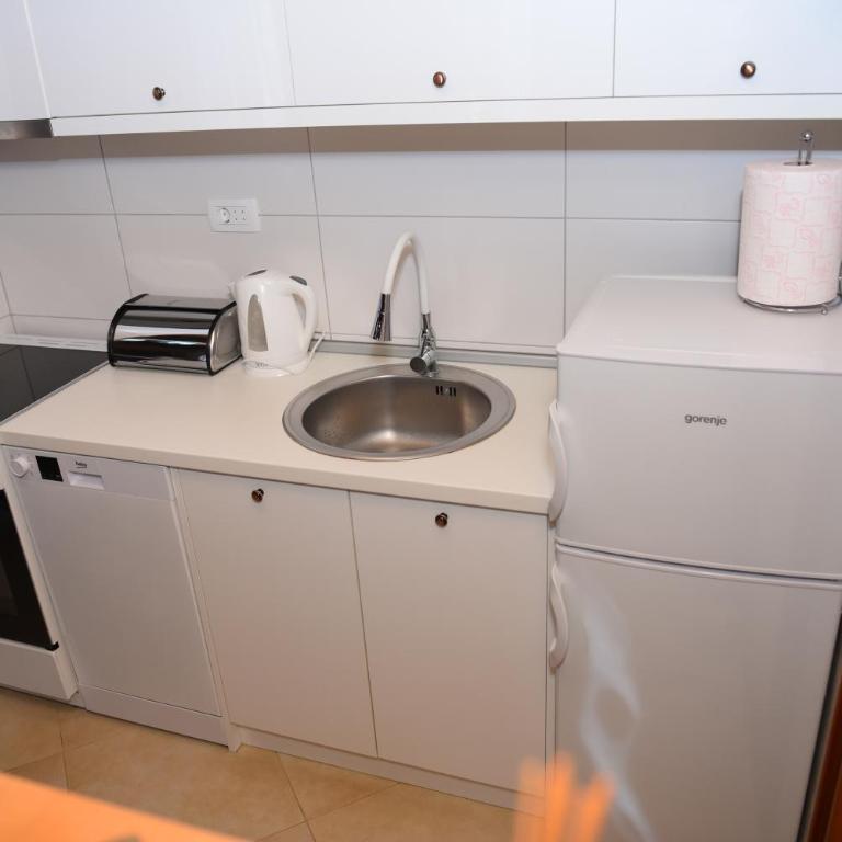 Gora Home 9 - Three-Bedroom Villa - 7