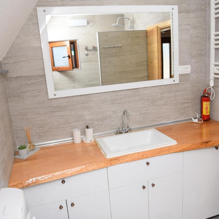 Gora Home 9 - Three-Bedroom Villa - 21