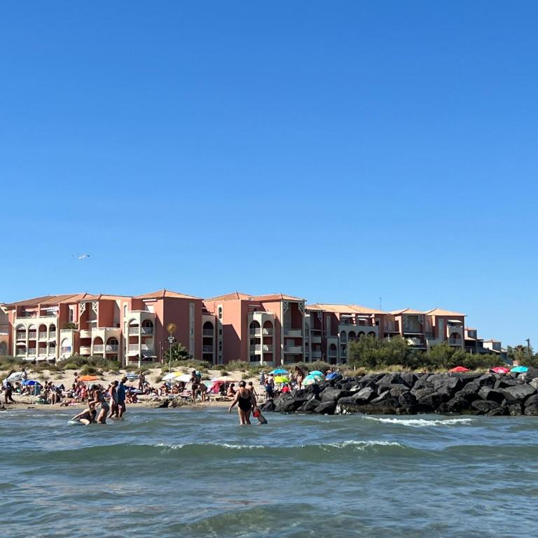 Mandana - Three-Bedroom Apartment - 14