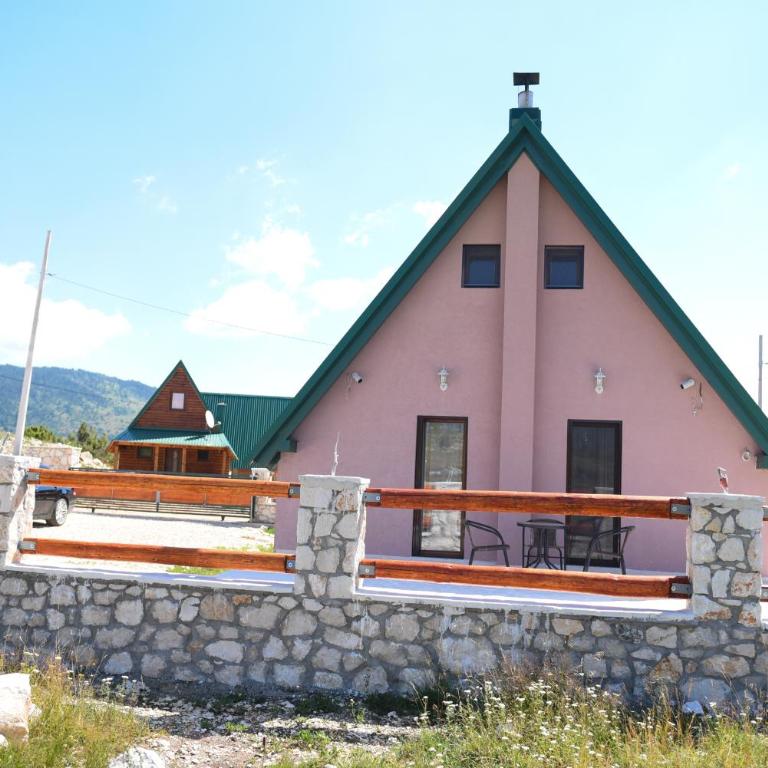 Gora Home 9 - Three-Bedroom Villa - 36