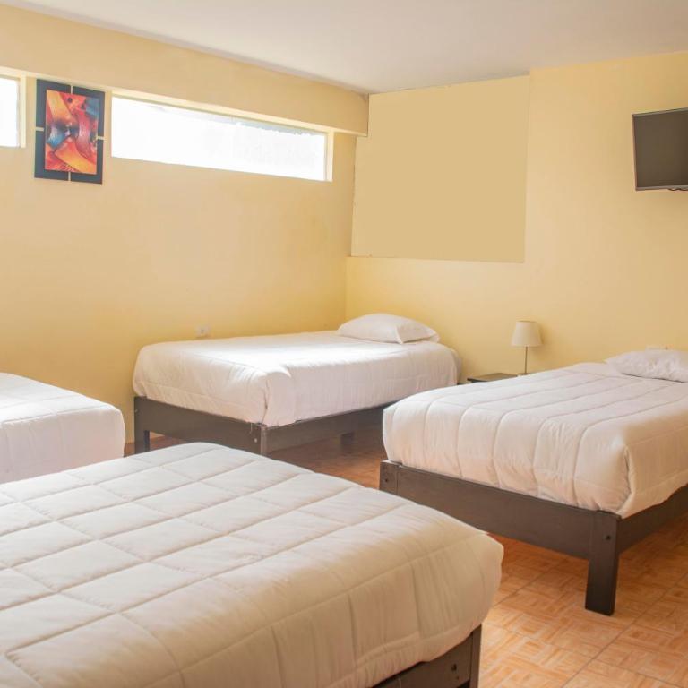 Luna Andina - Habitación Cuádruple con baño privado - 2