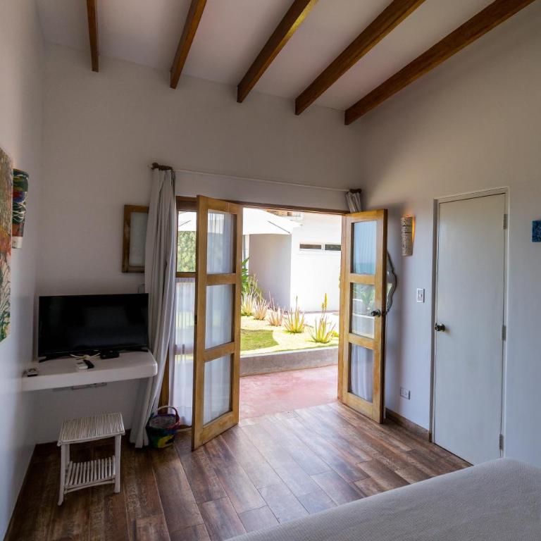 Sunset Mancora - Double Room with Side Sea View - 5