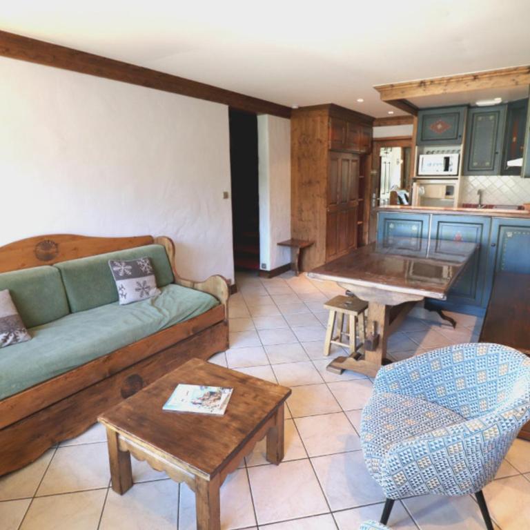 Appartement fonctionnel Proches des pistes et des commerces Balcon - FR-1-502-390 - Apartment - 2
