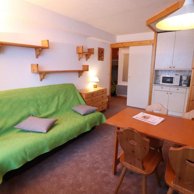 Studio fonctionnel & lumineux · 5 pers · Pied des pistes · Balcon - FR-1-502-416 - Studio - 2