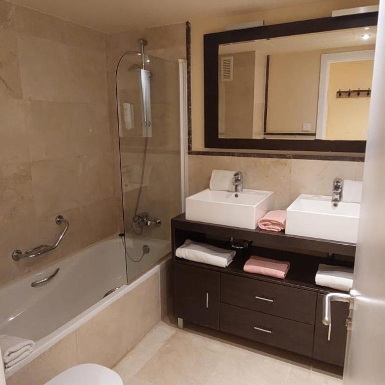 El sol Espanol - One-Bedroom Apartment - 16