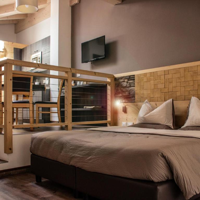 DolceVita Ambiez B&B - Familiensuite mit Balkon - 9