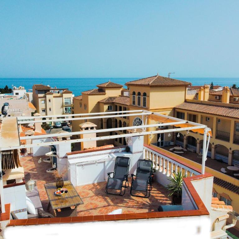 Fantastic penthouse with roof terrace in the heart of Nerja - Apartamento de 2 dormitorios - 3