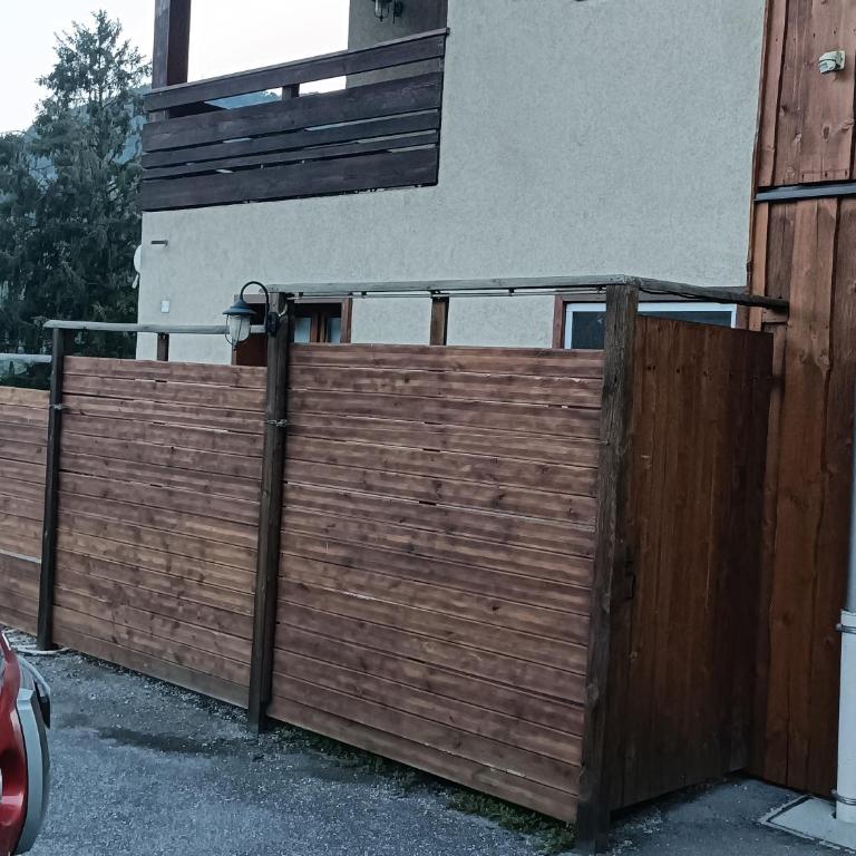 Appartement avec terrasse et parking Privé - Apartment mit 1 Schlafzimmer - 38