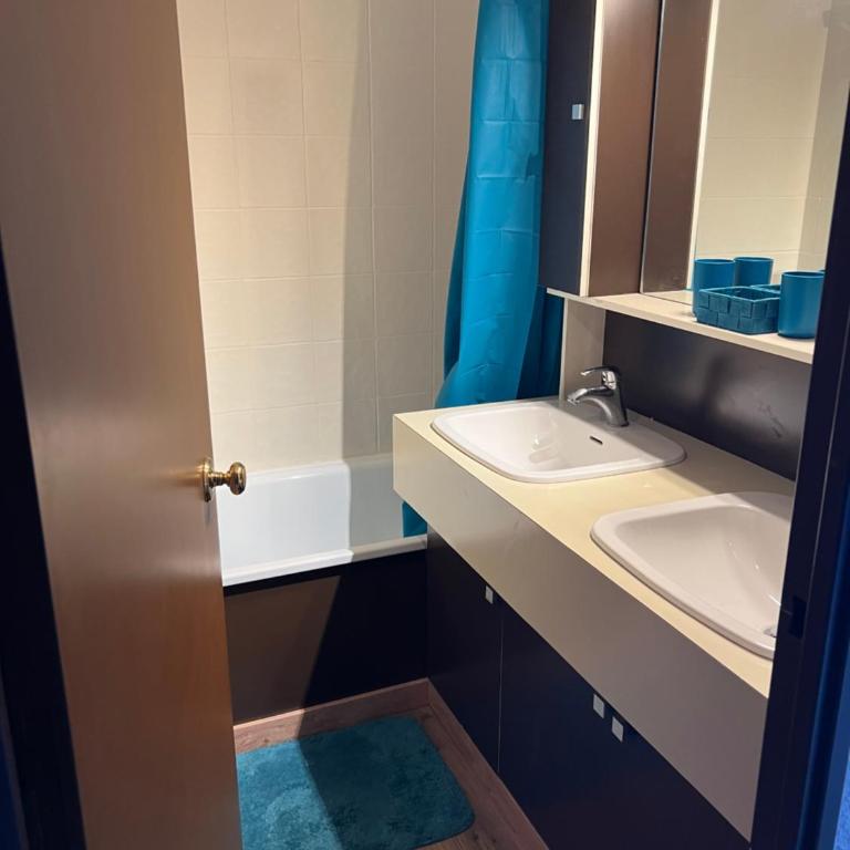 Bel appart pieds des pistes - Appartement avec Vue et Balcon - 3