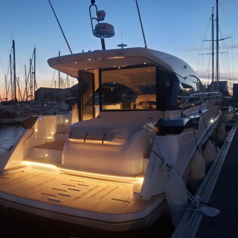 Puissance, Elegance et Style, Yacht à Deauville - Mobile Home - 1