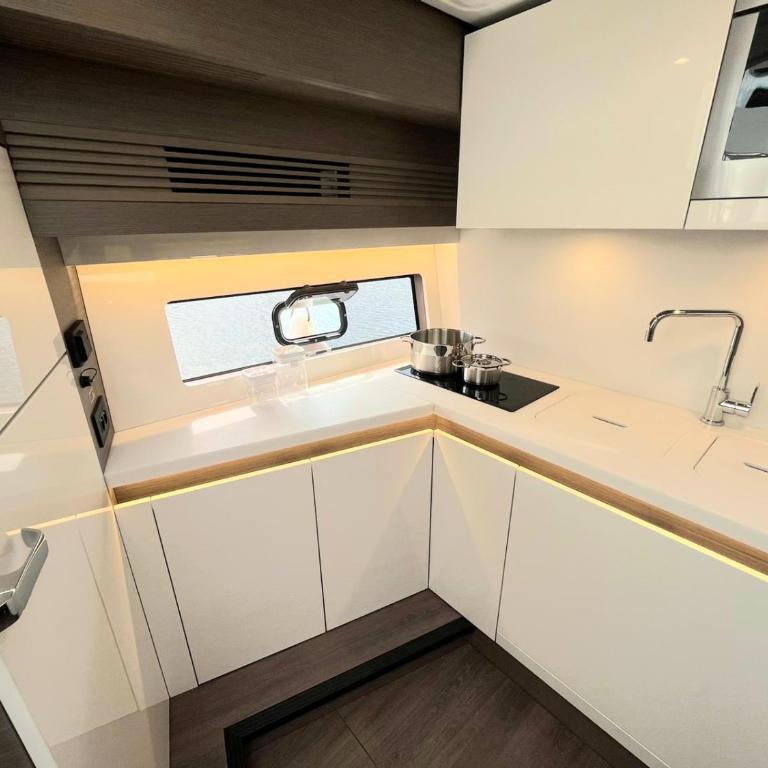 Puissance, Elegance et Style, Yacht à Deauville - Mobile Home - 4