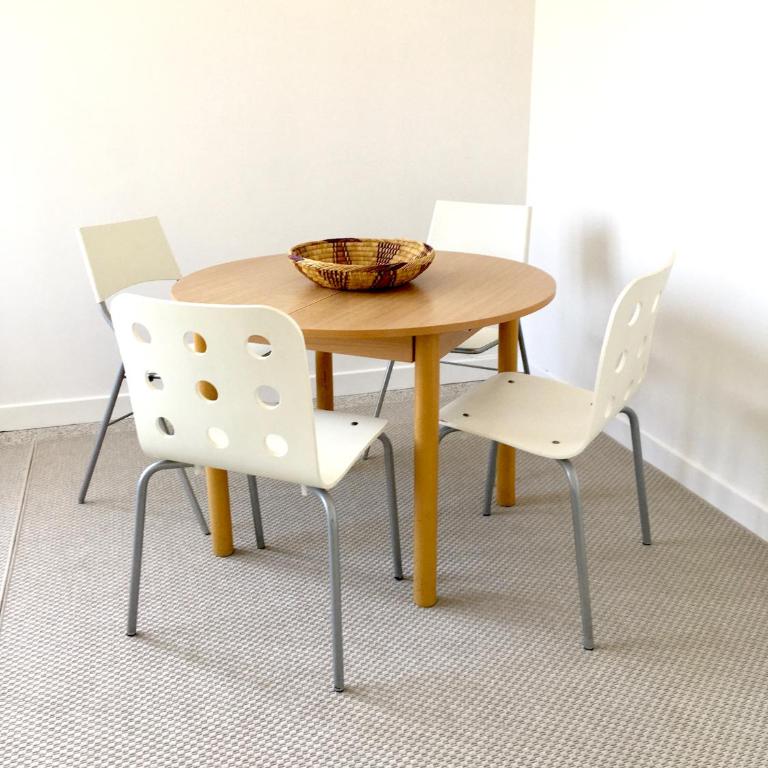 Dans une maison, appartement indépendant et jardin - Appartement 2 Chambres - 9