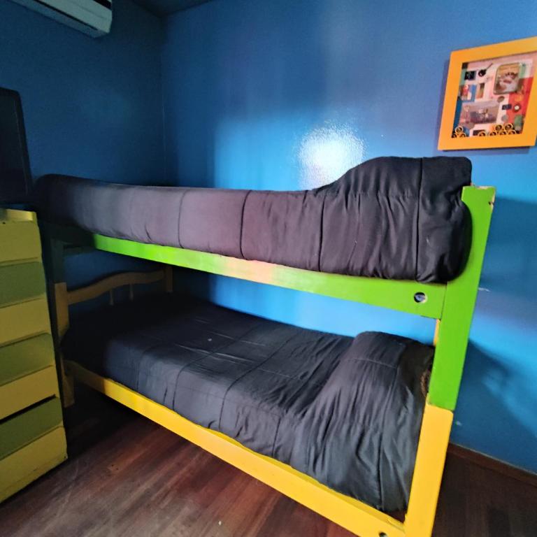 Hostel Ruca Potu - Habitación Cuádruple con baño privado externo - 12