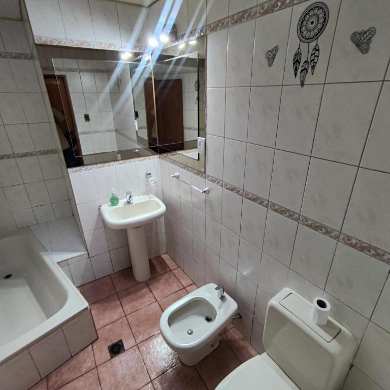Hostel Ruca Potu - Habitación Triple con baño privado - 2