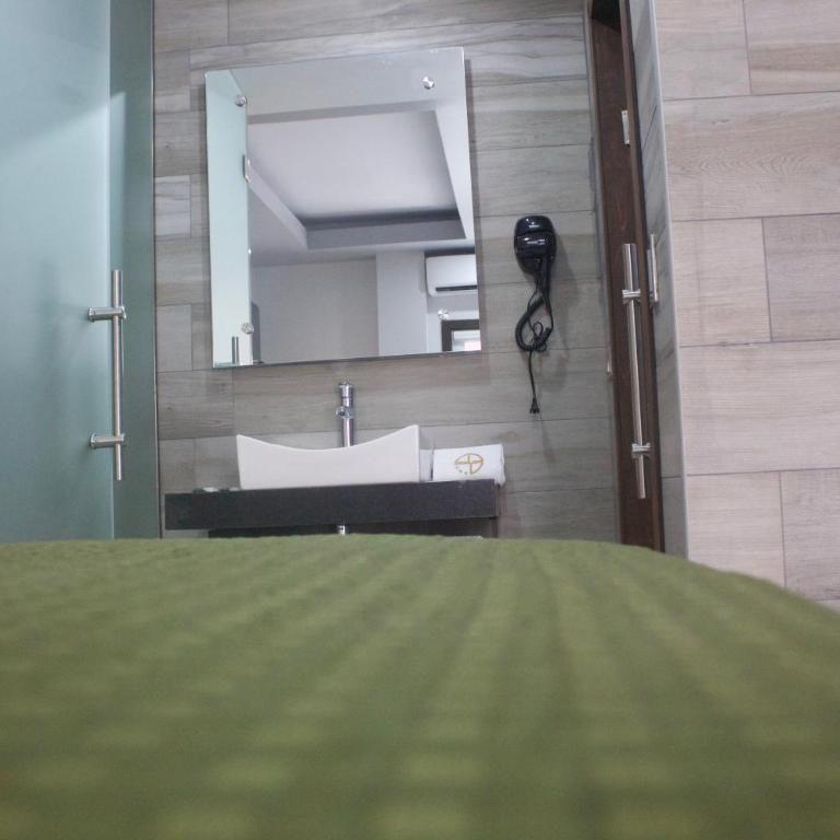Hotel Grand One Plaza - Habitación Deluxe - 2