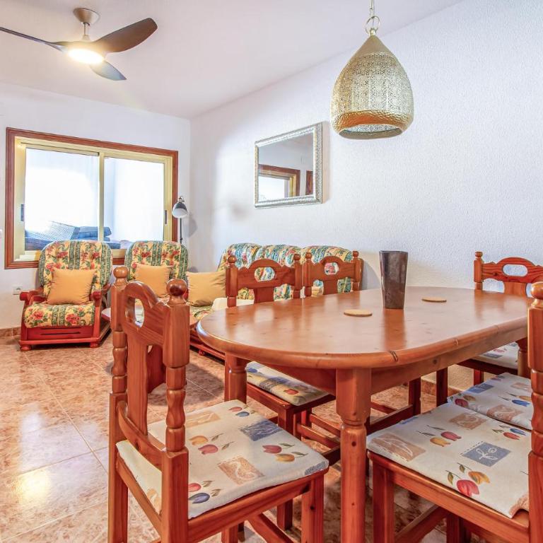 Beautiful Home In Torrevieja - Casa de vacaciones de 2 dormitorios - 6