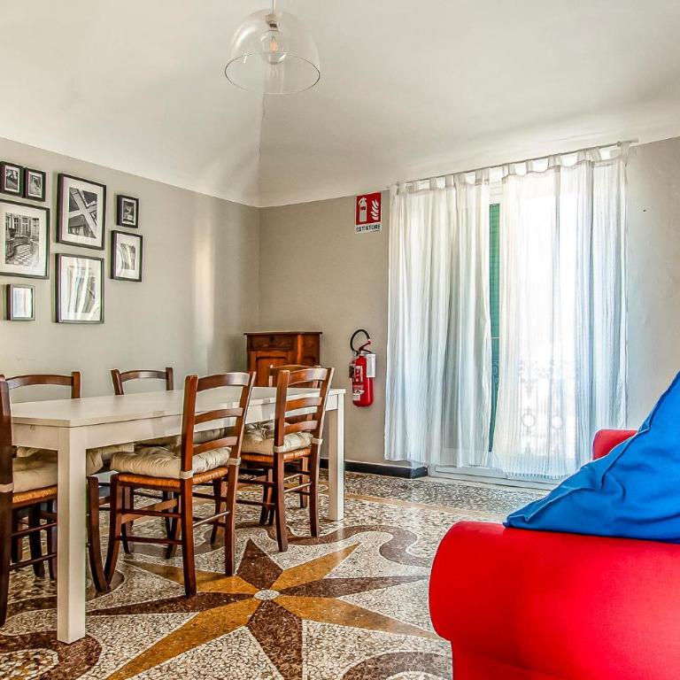 Beautiful Apartment In Genova With Wifi - Appartamento con 4 Camere da Letto - 3