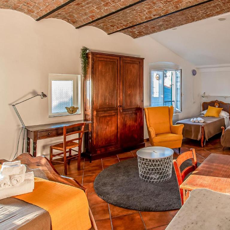 Beautiful Apartment In Genova With Wifi - Appartamento con 4 Camere da Letto - 7