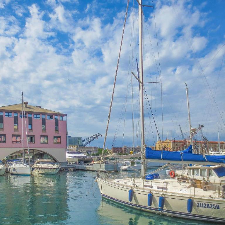Beautiful Apartment In Genova With Wifi - Appartamento con 4 Camere da Letto - 22