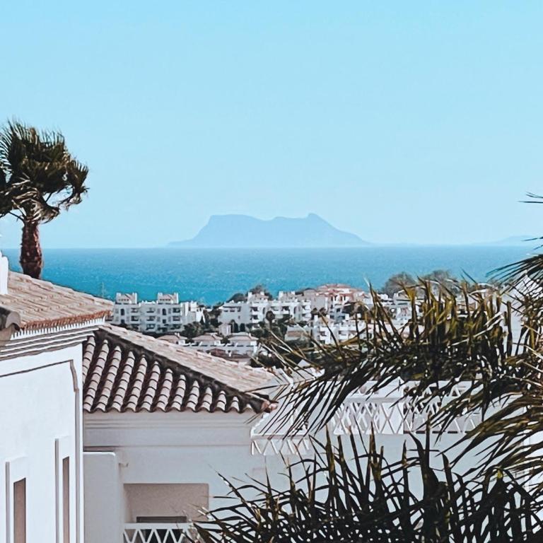 Ocean View Apartment Resina Golf Marbella/Estepona - Apartamento de 2 dormitorios - 1