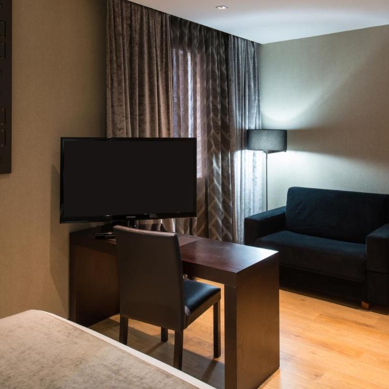 Catalonia Avinyo - Superior Double or Twin Room - 2