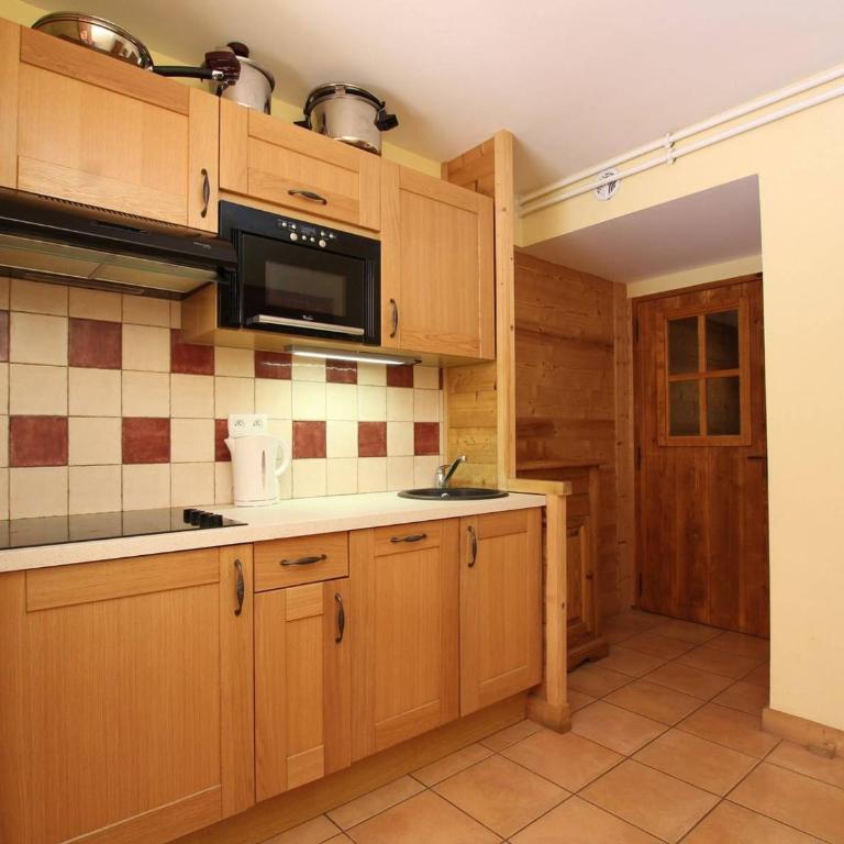 Charmant T2 avec coin montagne, proche pistes et commerces, 6 couchages, terrasse, Serre Chevalier - Appartement 1 Chambre - 4