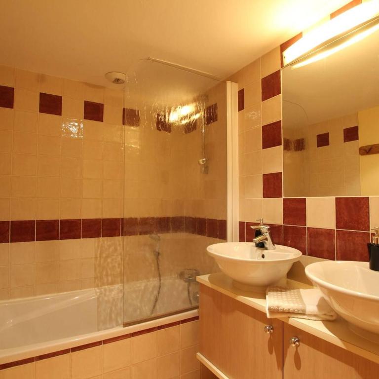 Charmant T2 avec coin montagne, proche pistes et commerces, 6 couchages, terrasse, Serre Chevalier - Appartement 1 Chambre - 7