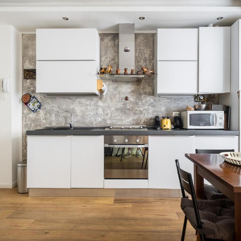 XVI Charm Apartment by Wonderful Italy - Apartment - 10
