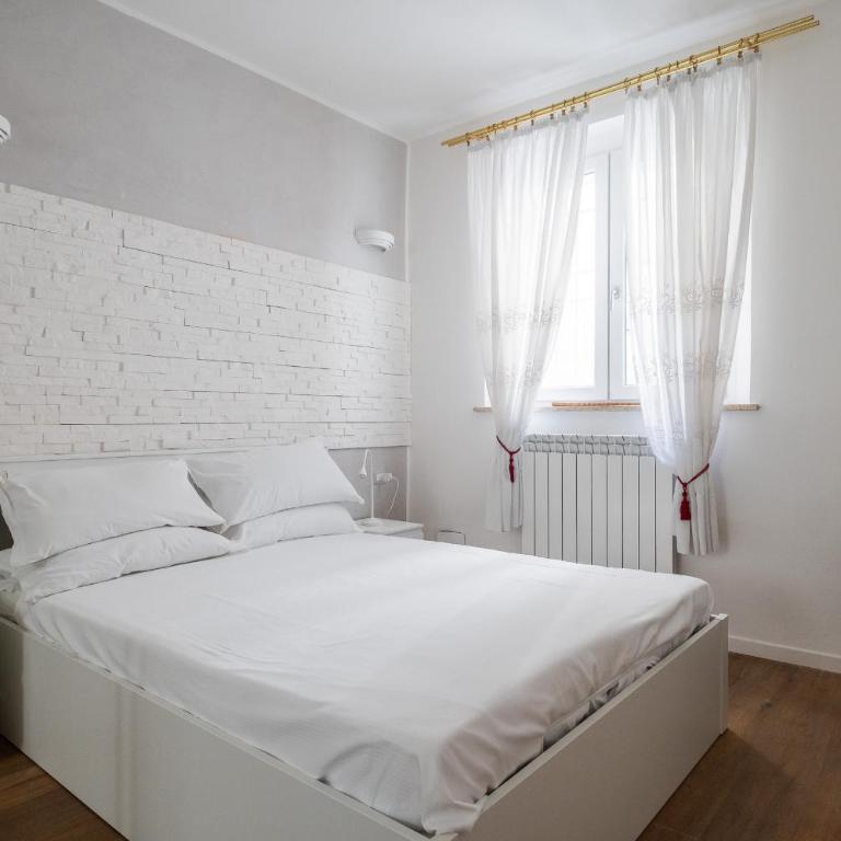 XVI Charm Apartment by Wonderful Italy - Apartment - 5