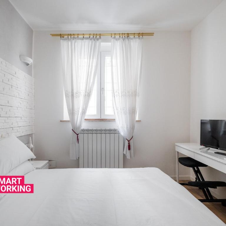 XVI Charm Apartment by Wonderful Italy - Apartment - 12