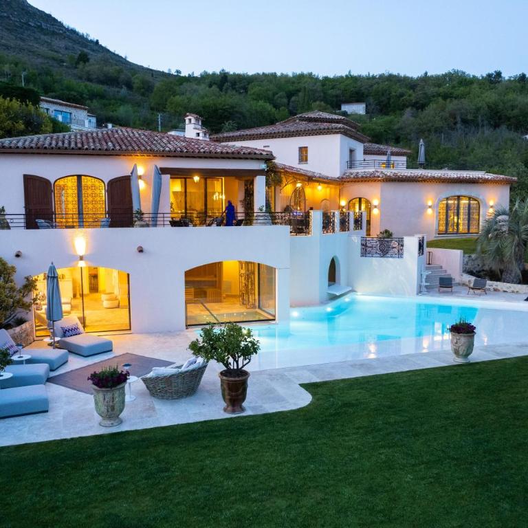 Villa Maxima/5*+ with Gym/Spa/Wine/Photostudio - Villa - 1