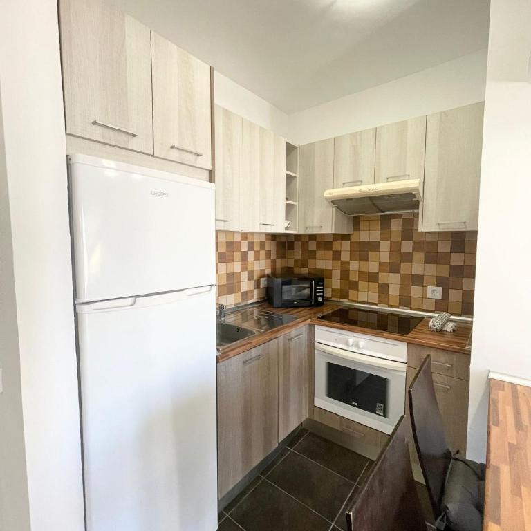 White Sensation - One-Bedroom Apartment - 6