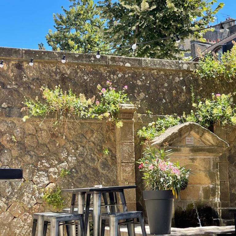Le Patio, coeur de ville avec garage et jardin - Appartement 1 Chambre - 33